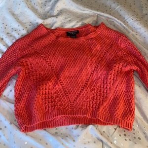 Long sleeve shirt.